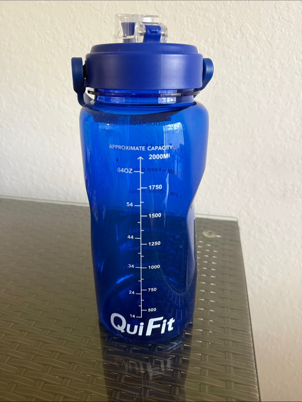QuiFit 2000ml Blue Sports Water Bottle